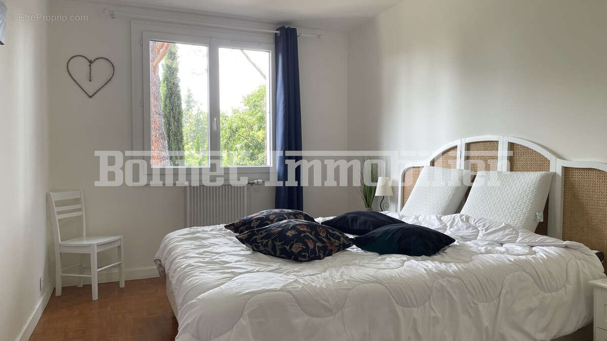 Appartement à NYONS