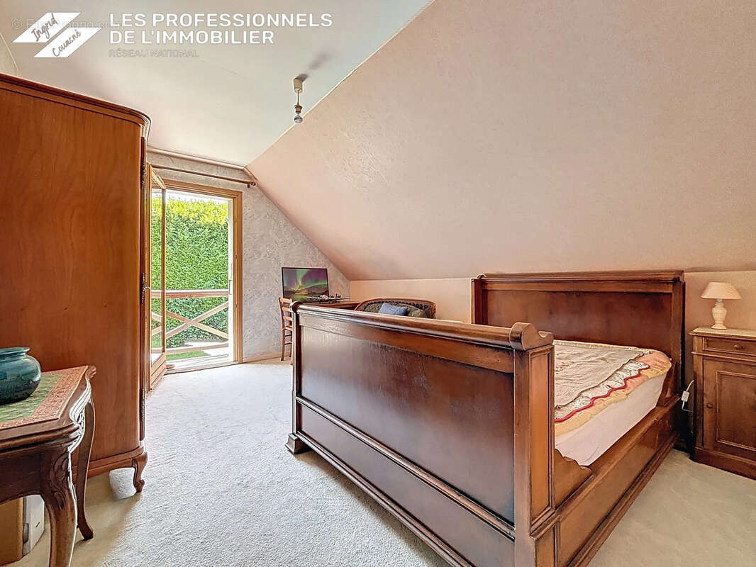 Maison à CHALLES-LES-EAUX