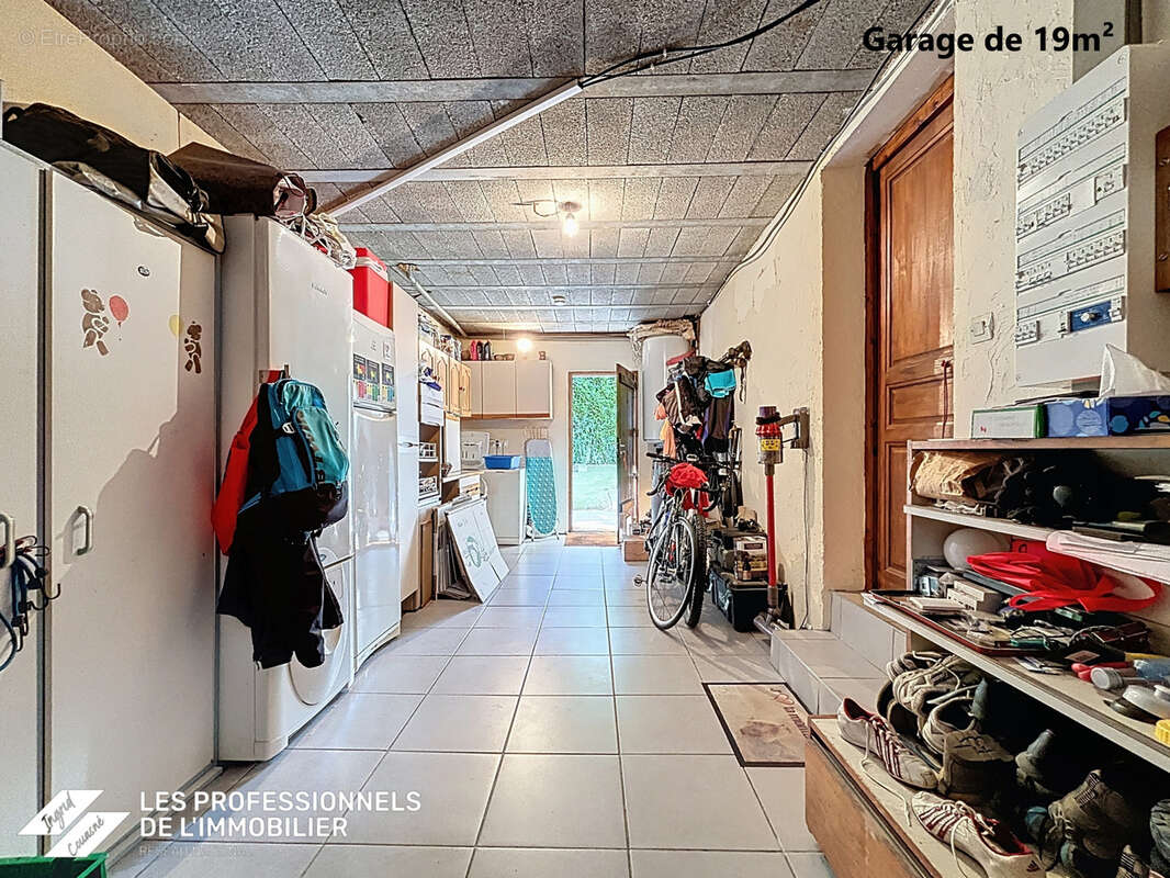 Maison à CHALLES-LES-EAUX