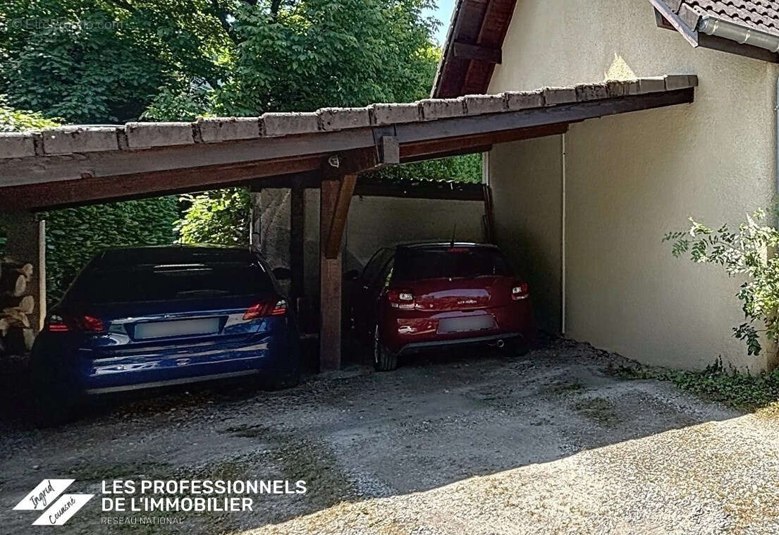 Maison à CHALLES-LES-EAUX