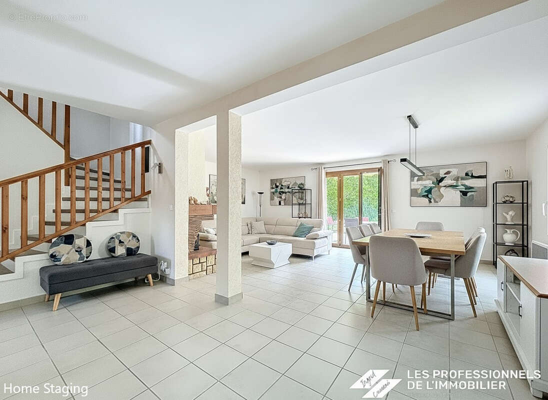 Maison à CHALLES-LES-EAUX