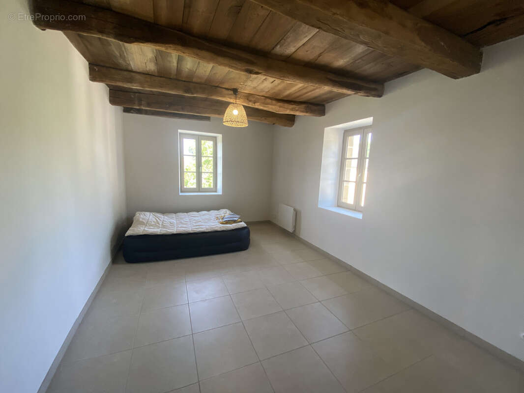 Maison à CHENAILLER-MASCHEIX