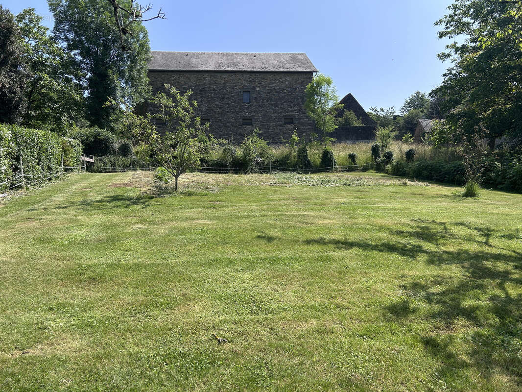 Maison à CHENAILLER-MASCHEIX