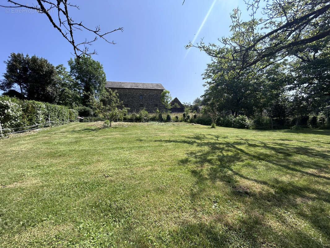 Maison à CHENAILLER-MASCHEIX