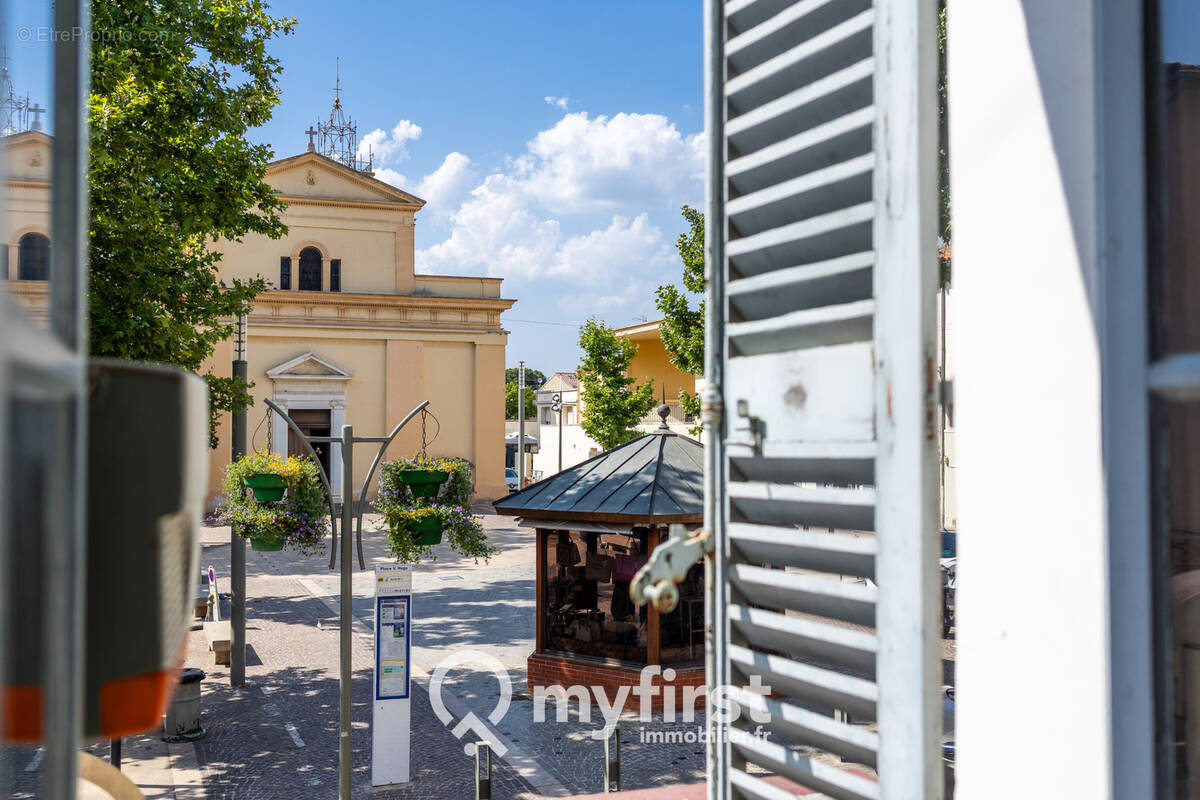 Appartement à LA CRAU