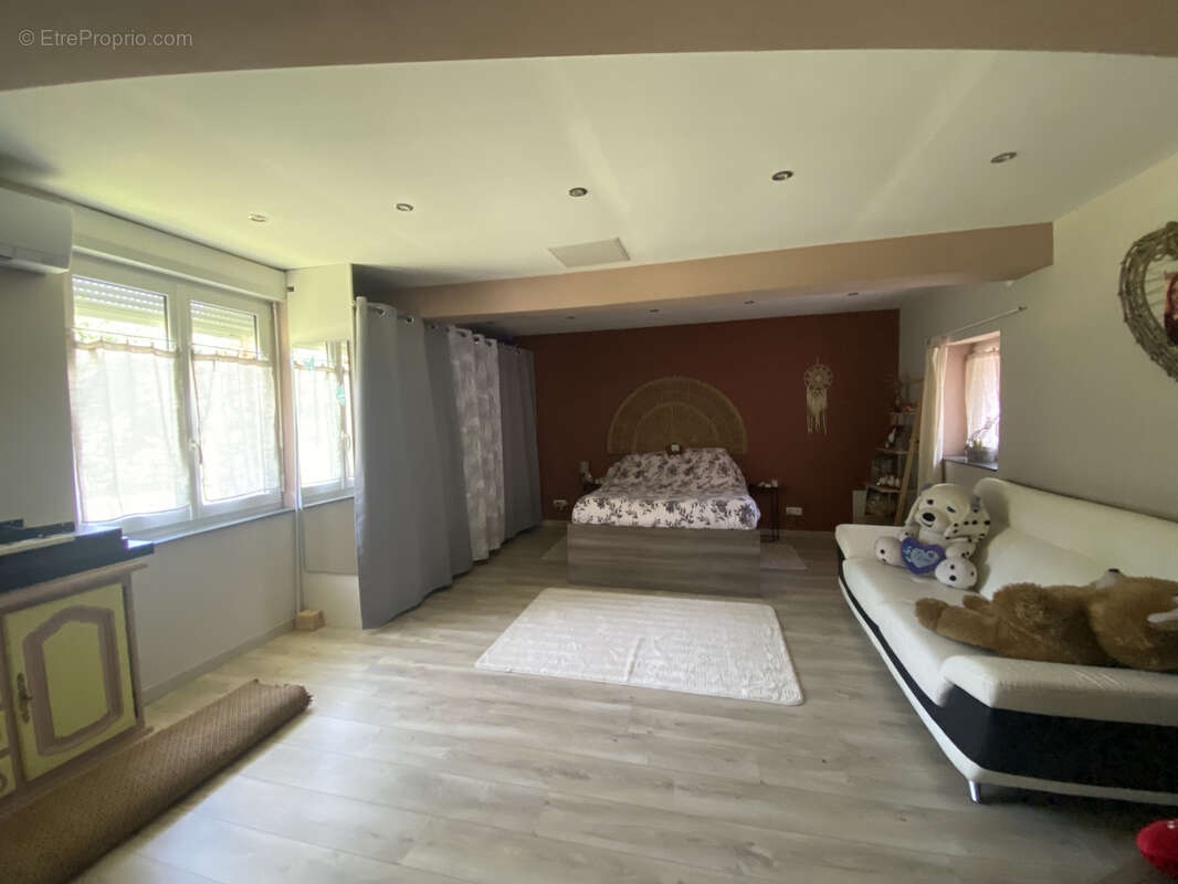 Maison à AVESNES-LE-COMTE