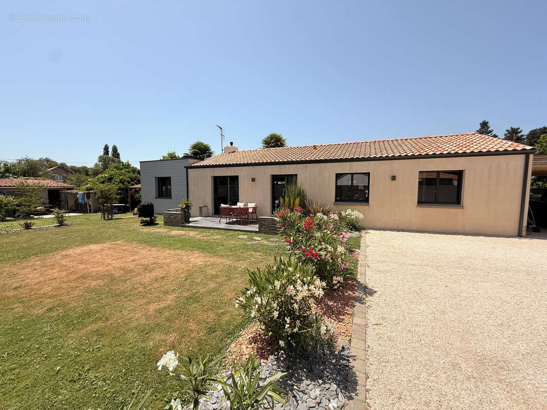 Maison à SAINT-AIGNAN-GRANDLIEU