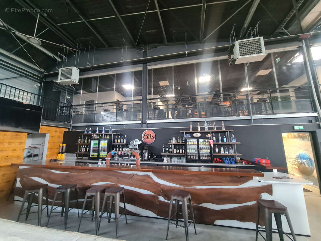 Commerce à SAINT-MARCEL-LES-VALENCE