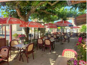 Commerce à EYGUIANS