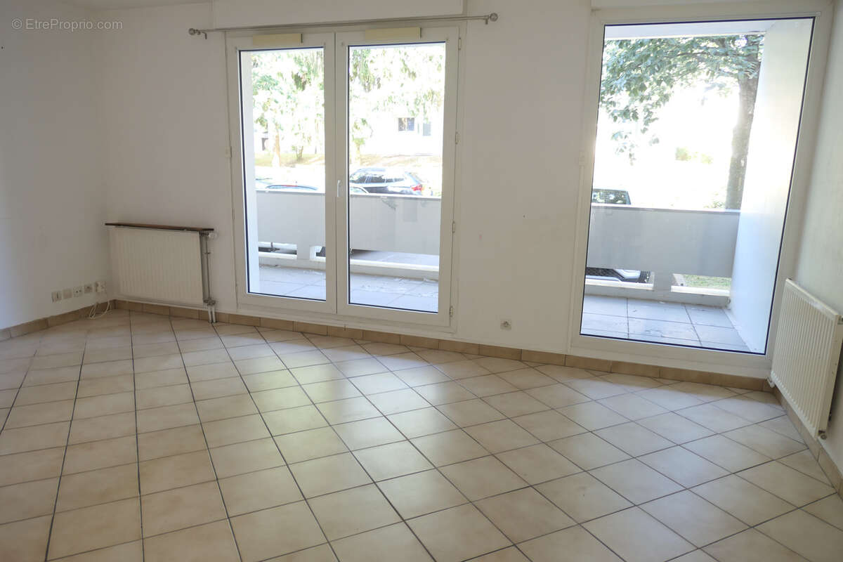 Appartement à LES ULIS