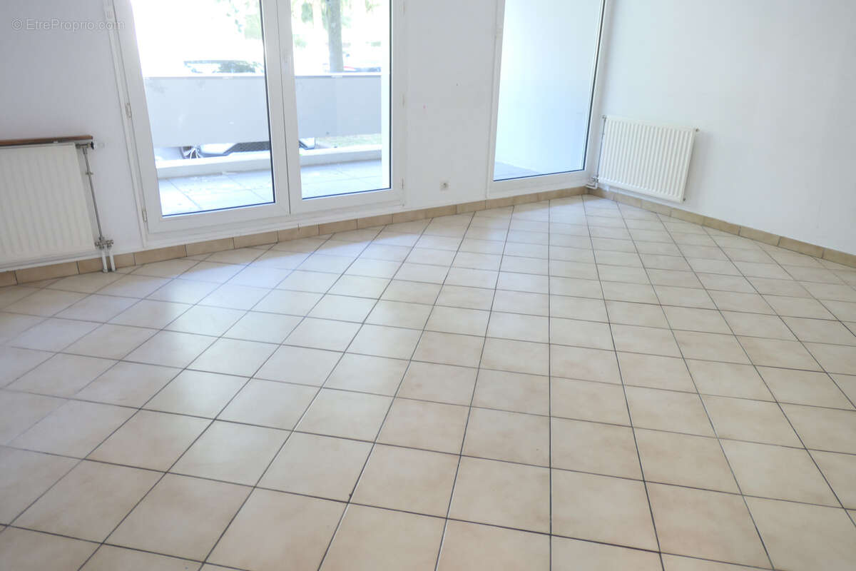 Appartement à LES ULIS