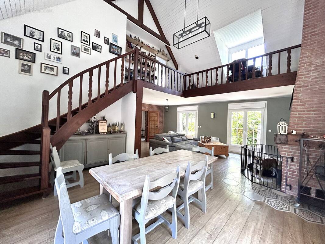 Maison à AUCHY-AU-BOIS