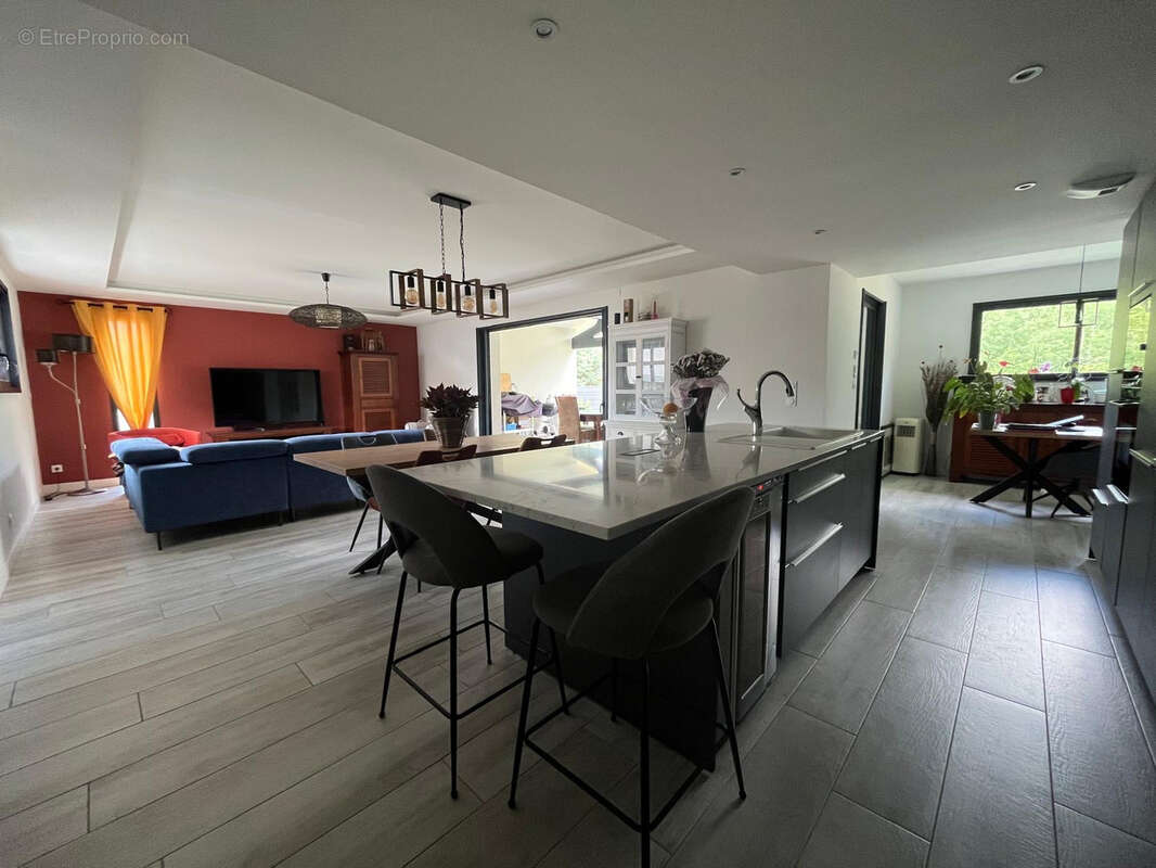 Maison à SAINT-JEAN-D&#039;ILLAC