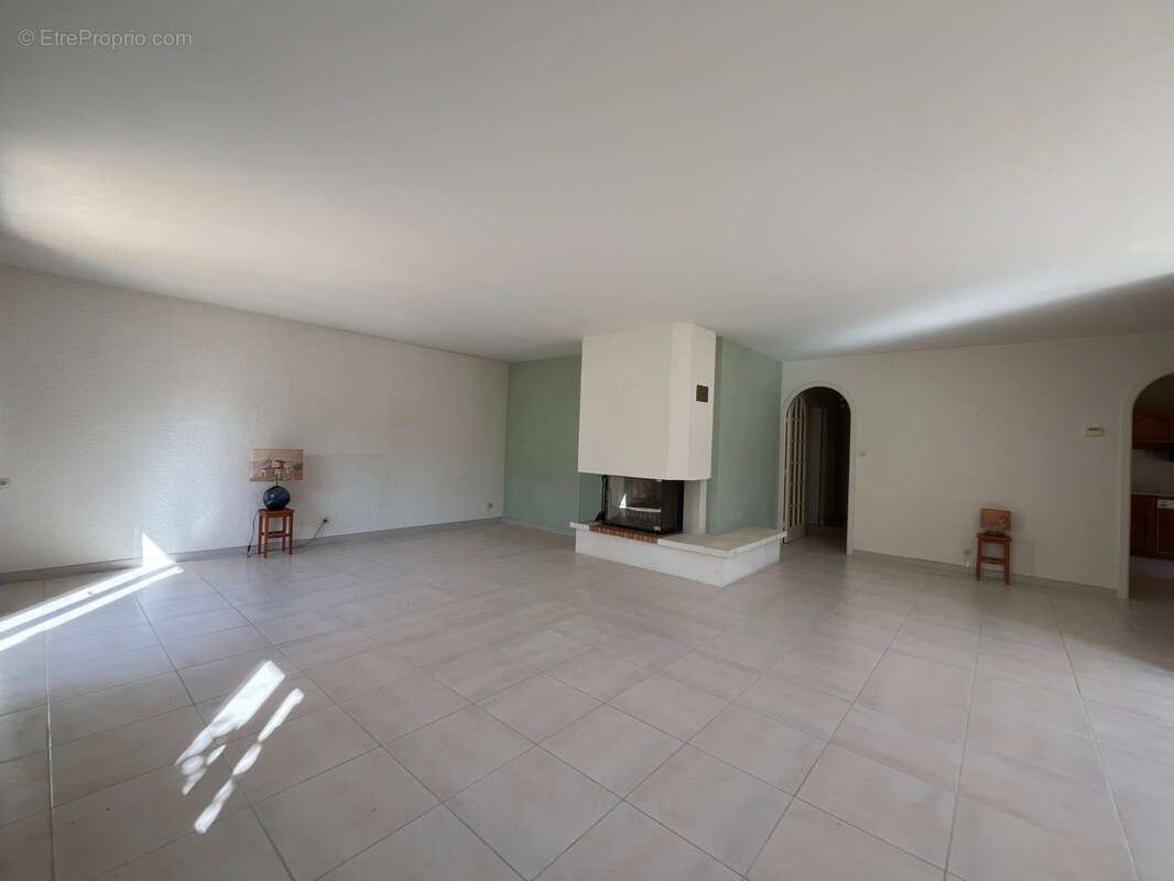 Maison à TOURNON-SUR-RHONE