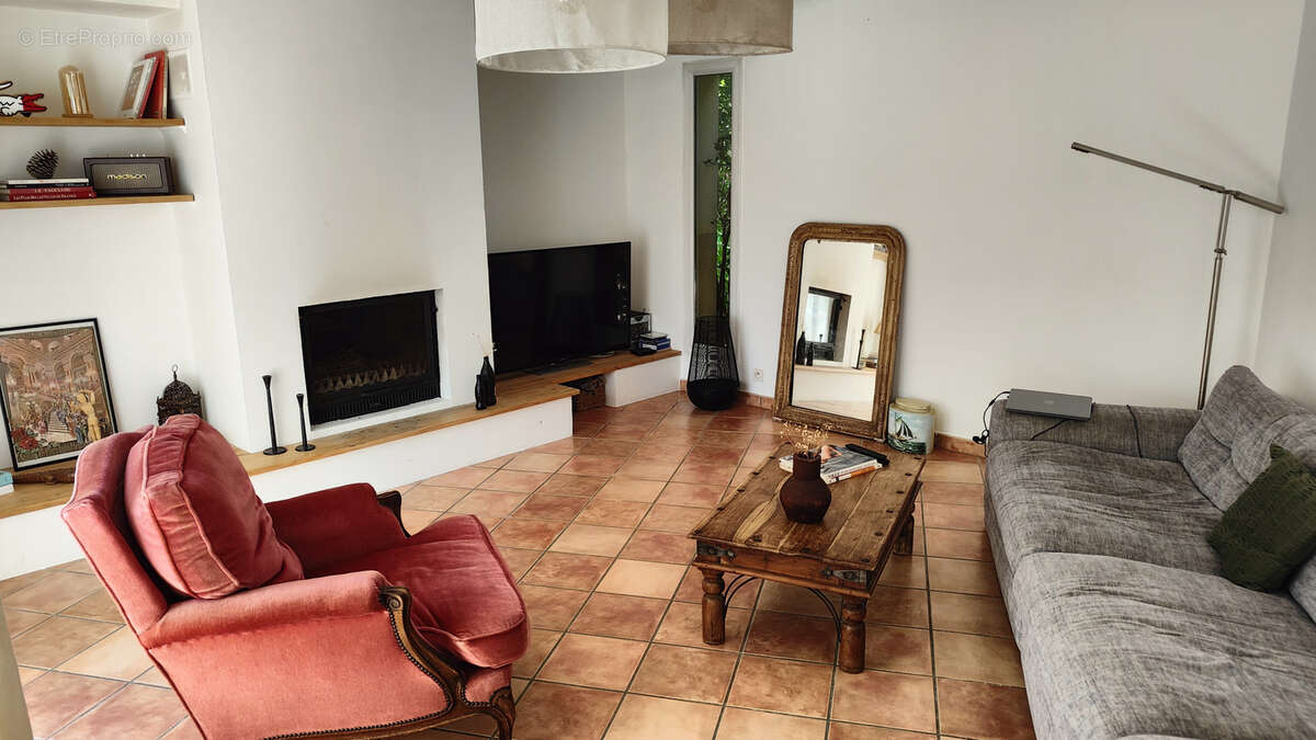 Maison à VILLENEUVE-LES-AVIGNON