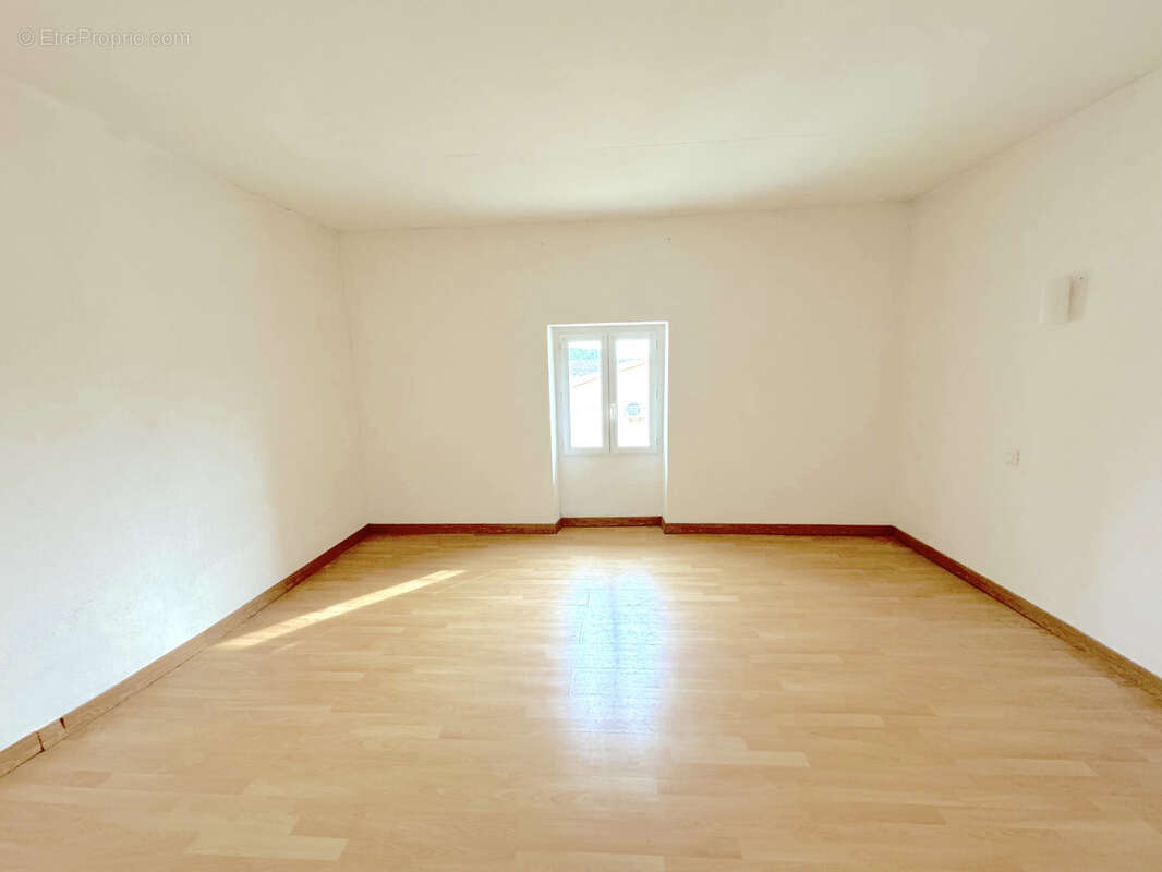 Maison à CAUMONT-SUR-DURANCE