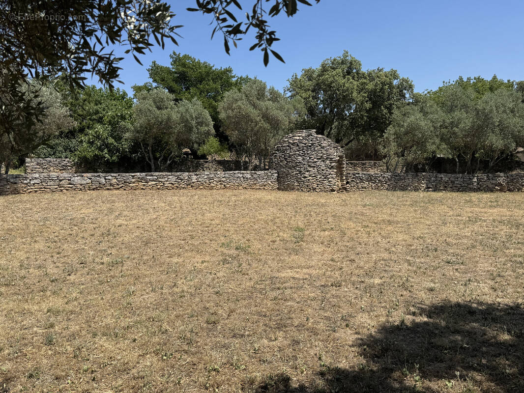 Terrain à CABRIERES-D&#039;AVIGNON