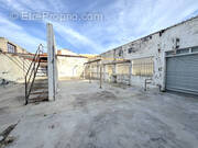 Commerce à LE PONTET