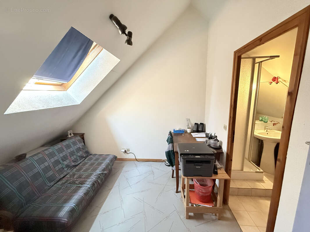 Maison à CHALLES-LES-EAUX