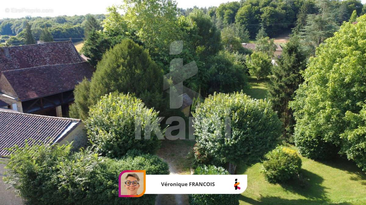 Maison à LIORAC-SUR-LOUYRE