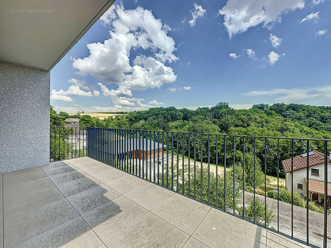 Maison à CREMPIGNY-BONNEGUETE