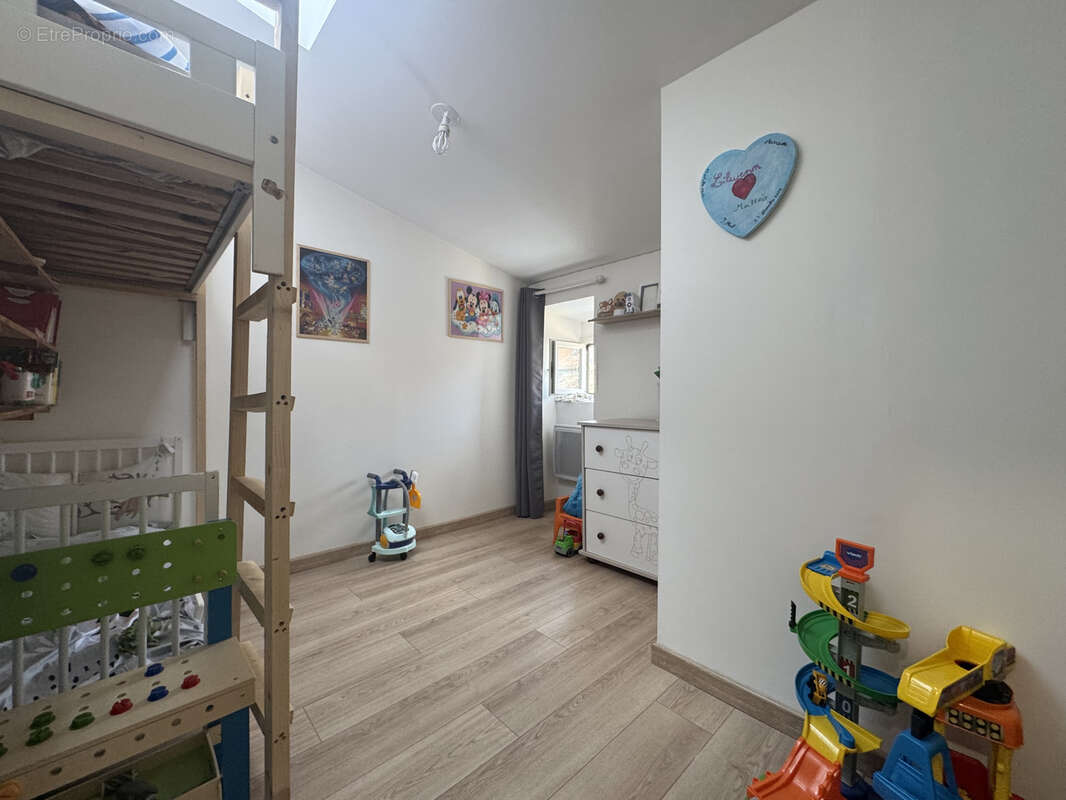 Appartement à LE MUY