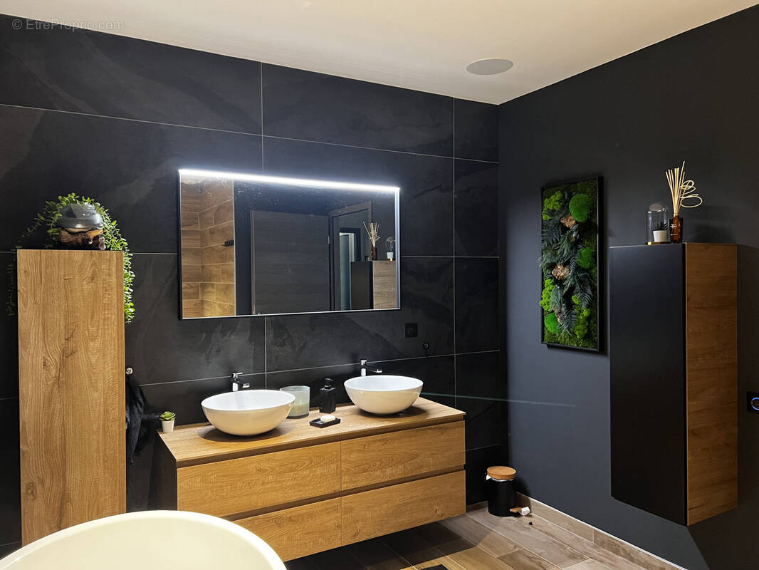 Maison à XERMAMENIL