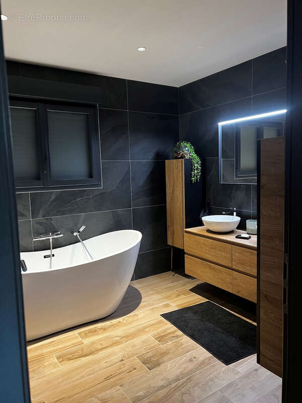 Maison à XERMAMENIL