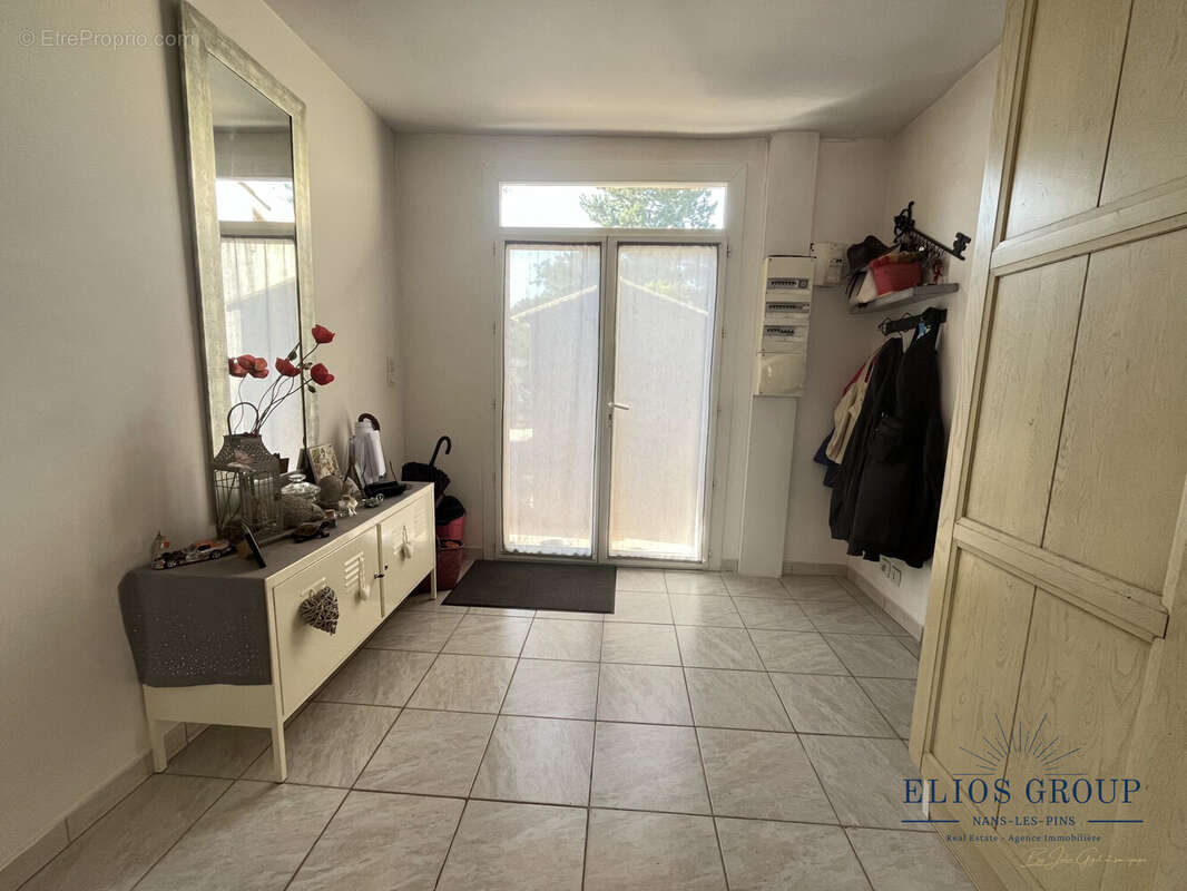 Maison à NANS-LES-PINS