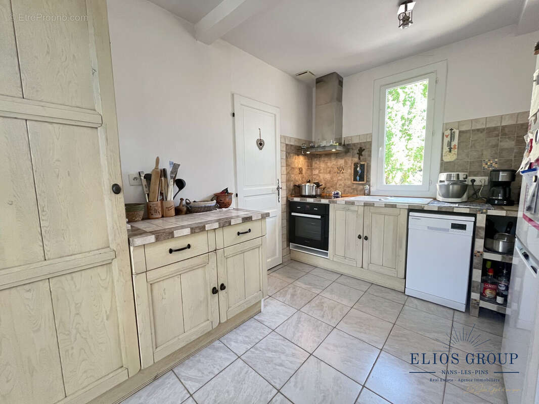 Maison à NANS-LES-PINS