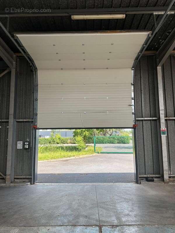 Commerce à LA CHAPELLE-D&#039;ARMENTIERES