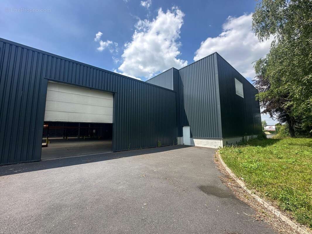 Commerce à LA CHAPELLE-D&#039;ARMENTIERES