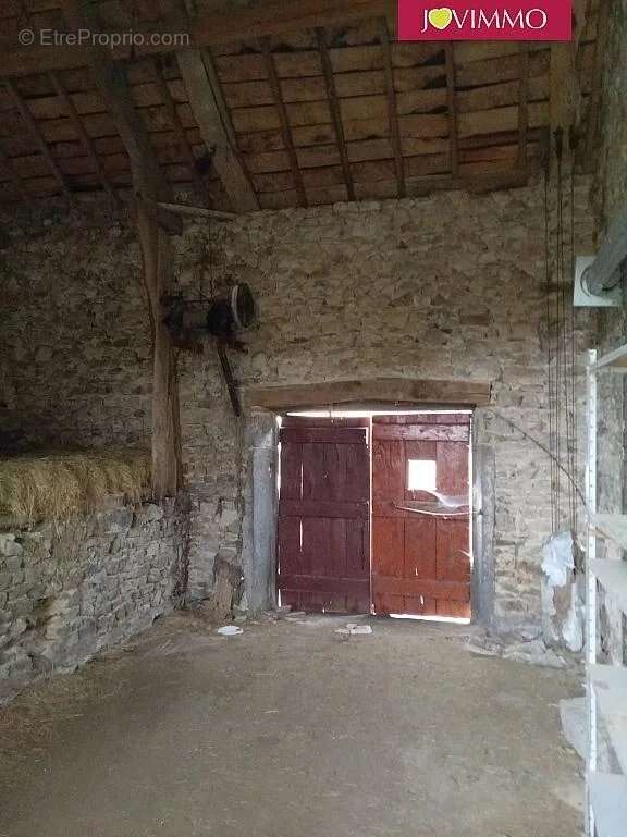 Maison à SAINT-GEORGES-DE-MONS