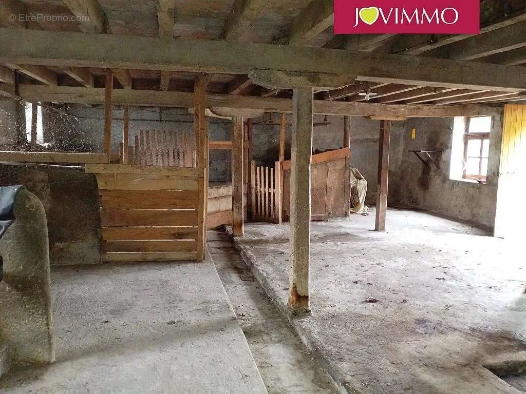 Maison à SAINT-GEORGES-DE-MONS