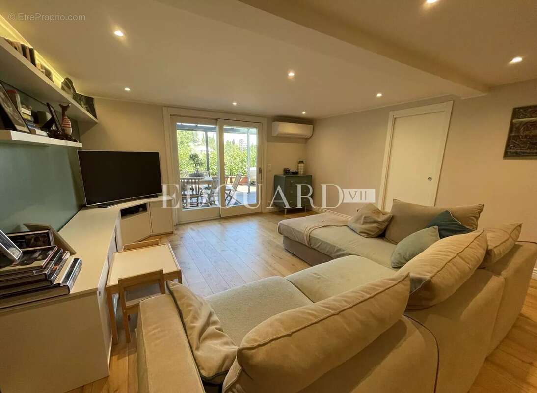 Appartement à MENTON