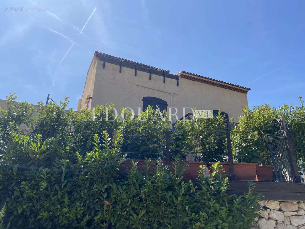 Appartement à MENTON