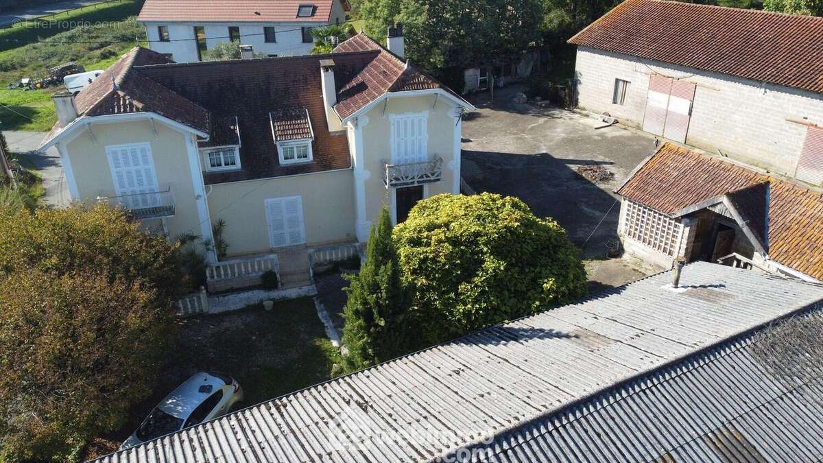 Maison à MORLANNE