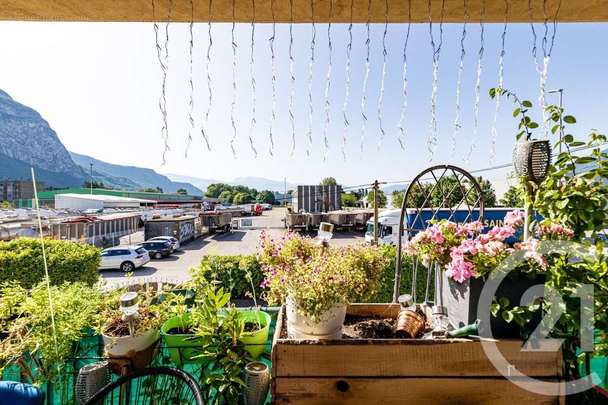 Appartement à SAINT-EGREVE