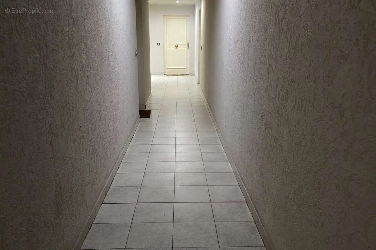 Appartement à LE CANNET