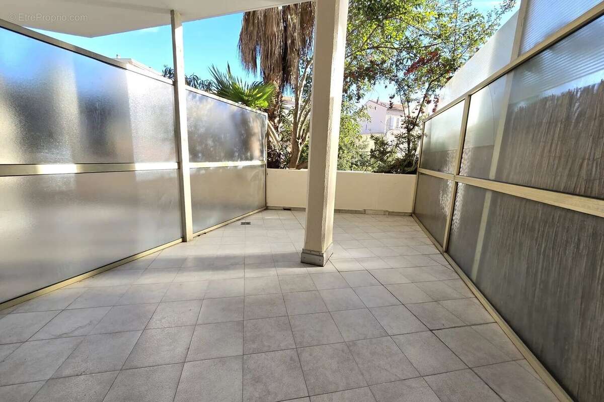 Appartement à LE CANNET