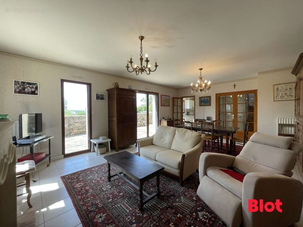 Maison à BAIN-DE-BRETAGNE