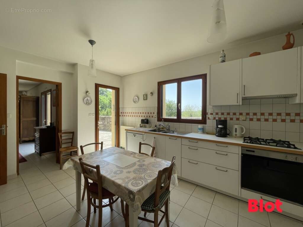 Maison à BAIN-DE-BRETAGNE