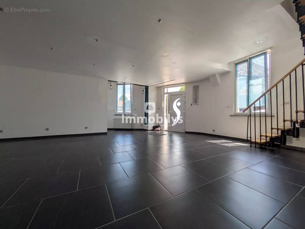 Appartement à FLINES-LEZ-RACHES