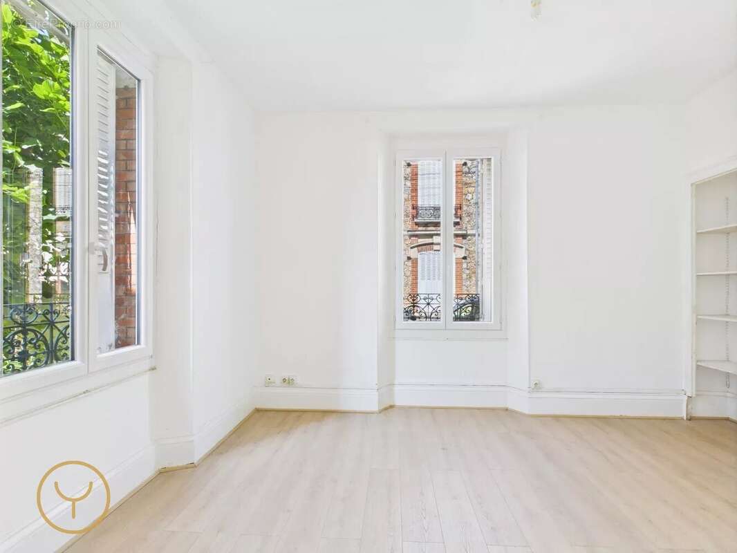 Maison à ROMILLY-SUR-SEINE