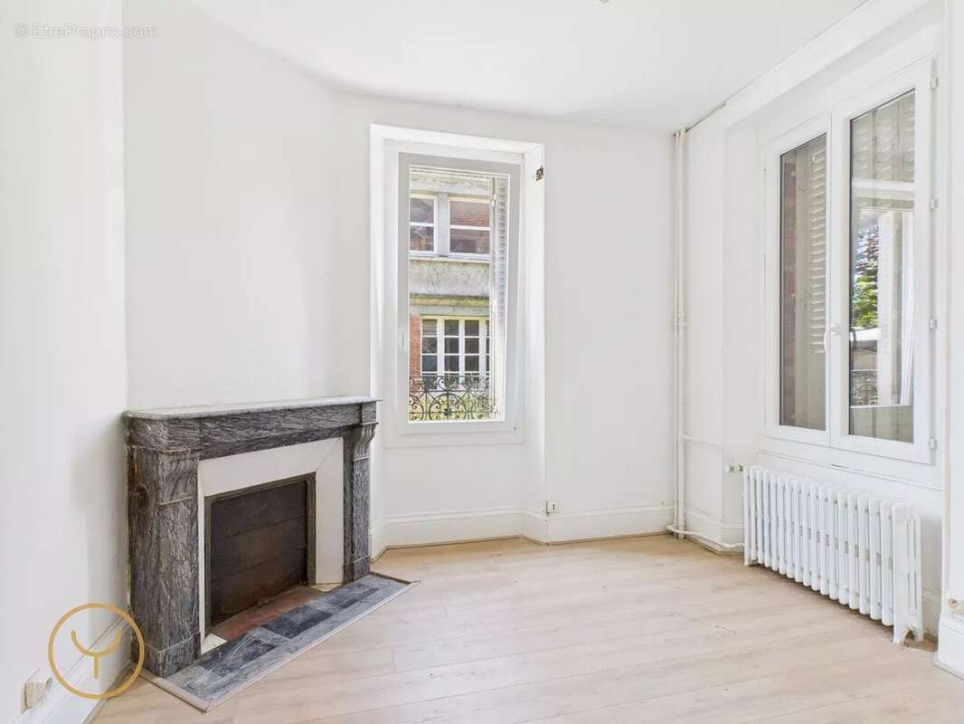 Maison à ROMILLY-SUR-SEINE