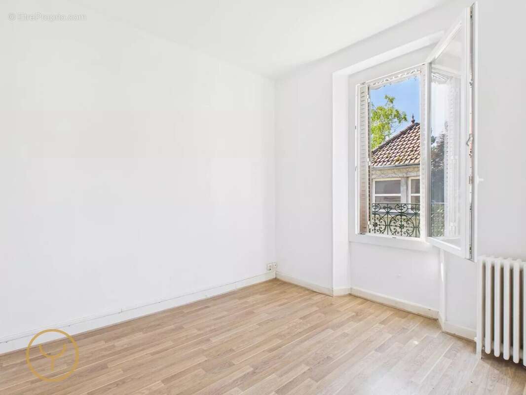 Maison à ROMILLY-SUR-SEINE