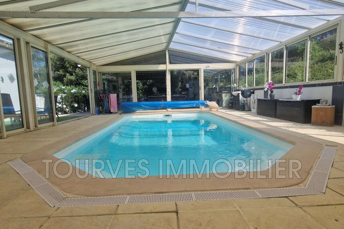Maison à TOURVES