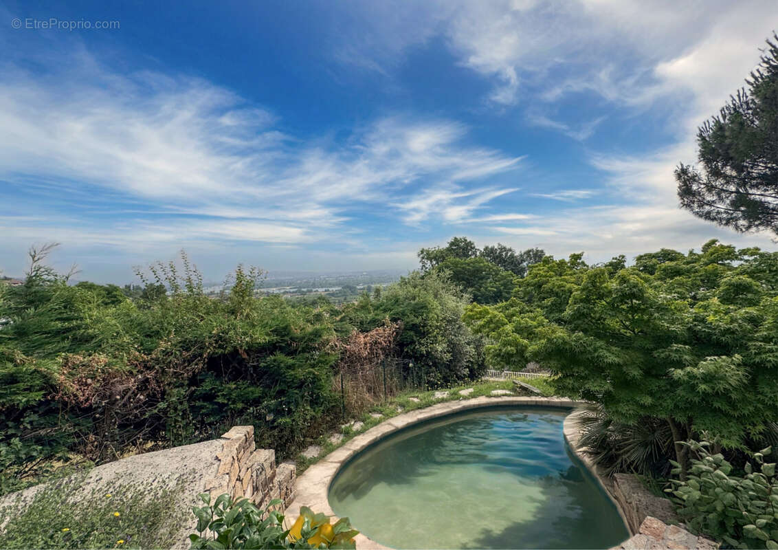 Maison à SAINT-PIERRE-DE-BOEUF