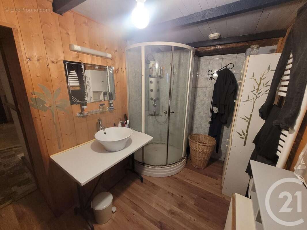 Maison à MENETREUIL