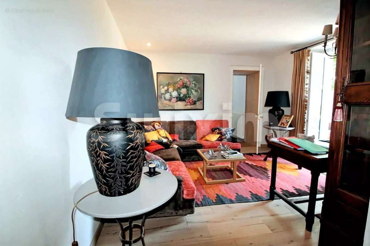 Appartement à AIX-LES-BAINS
